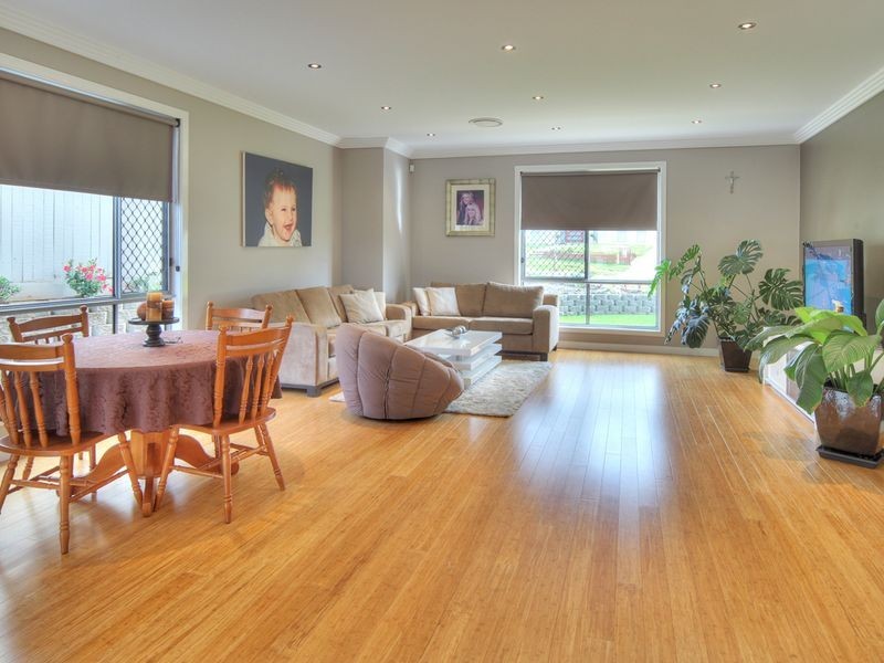 11 Henderson Street, Eight Mile Plains QLD 4113