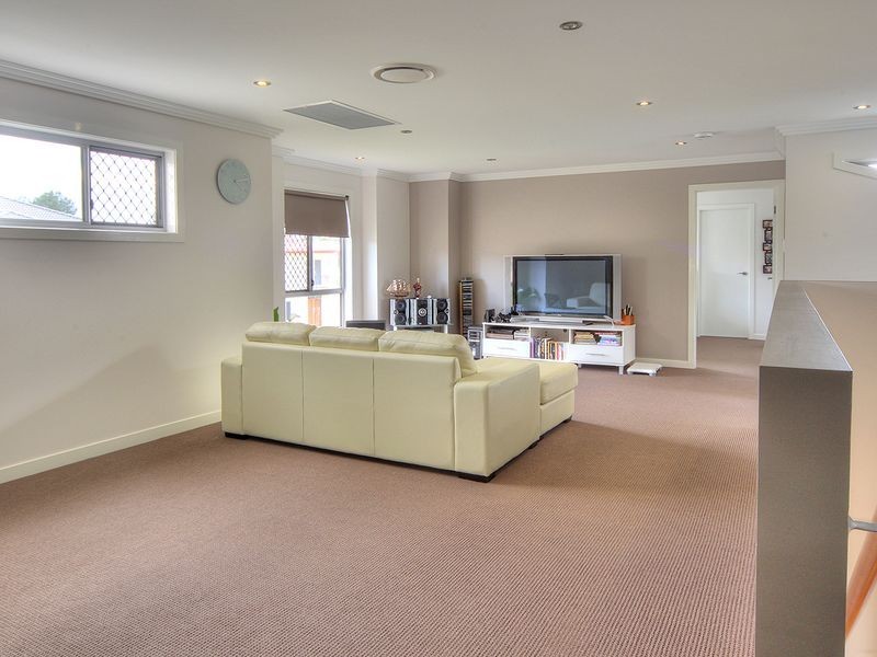 11 Henderson Street, Eight Mile Plains QLD 4113