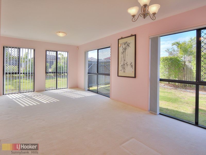 16 Zingelmann Place, Kuraby QLD 4112