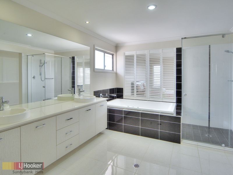 12 Henderson Street, Eight Mile Plains QLD 4113