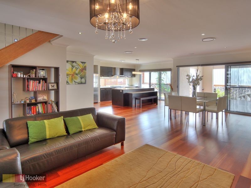 12 Henderson Street, Eight Mile Plains QLD 4113