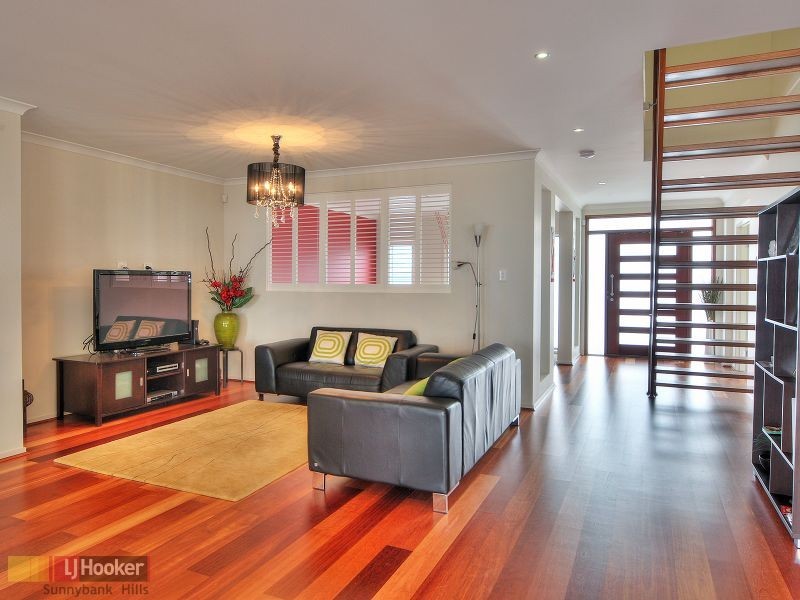 12 Henderson Street, Eight Mile Plains QLD 4113