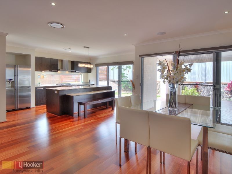 12 Henderson Street, Eight Mile Plains QLD 4113