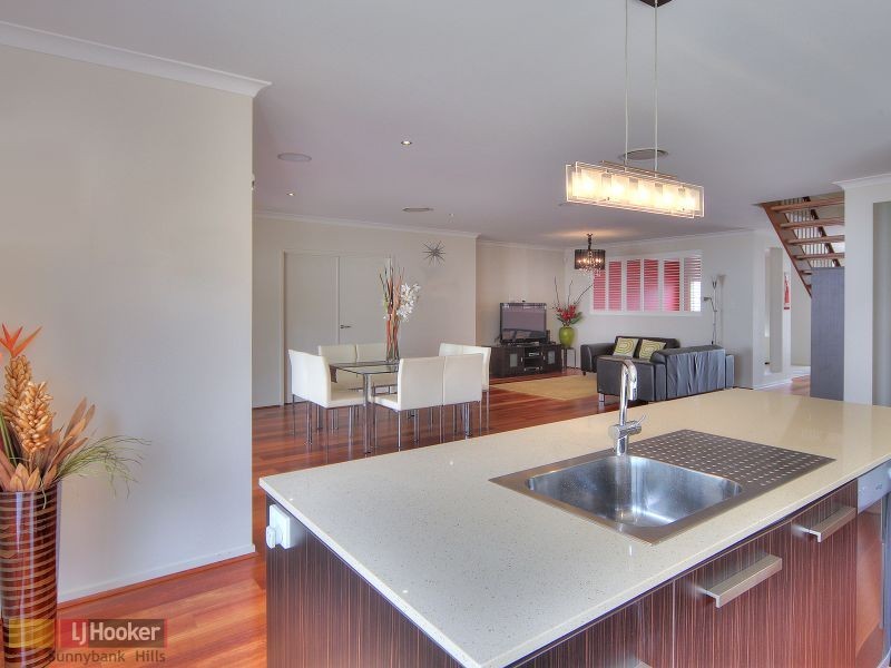 12 Henderson Street, Eight Mile Plains QLD 4113