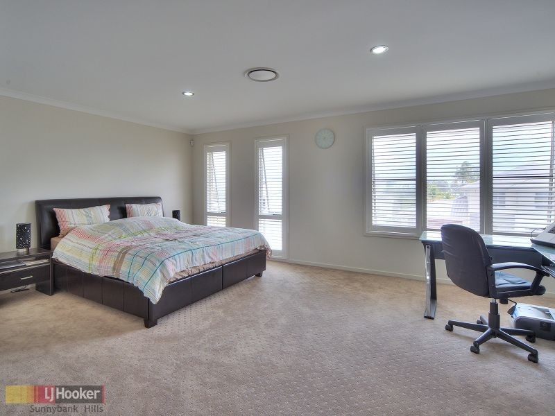 12 Henderson Street, Eight Mile Plains QLD 4113