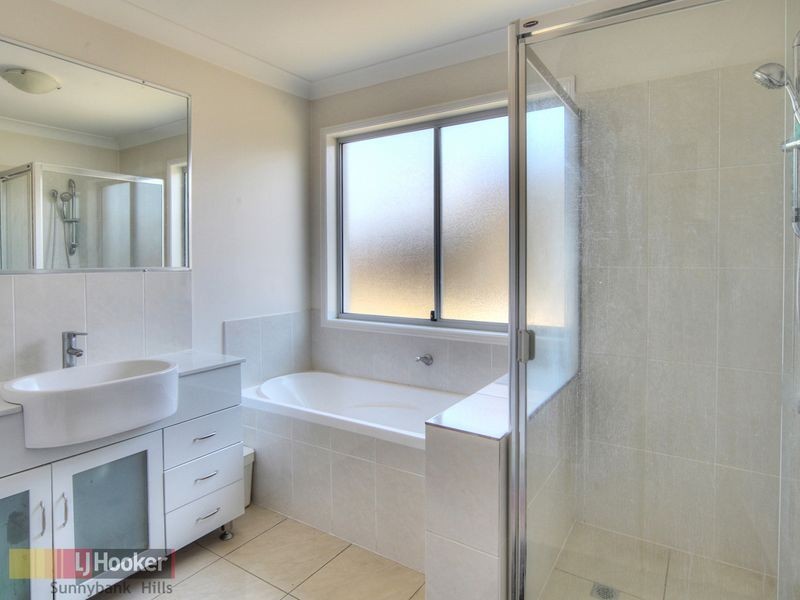 33 Injune Circuit, Calamvale QLD 4116