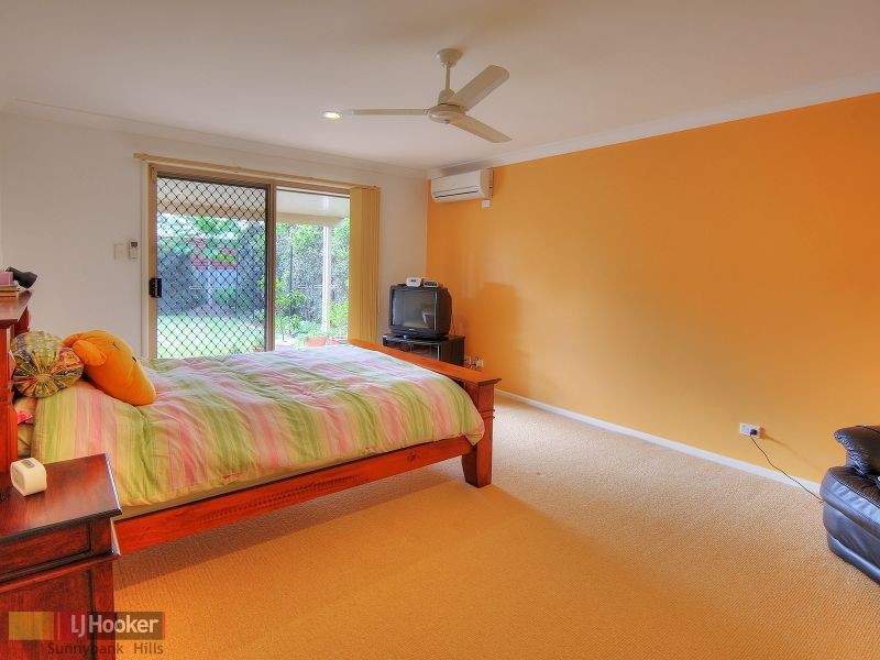 12 Strathaird Place, Parkinson QLD 4115