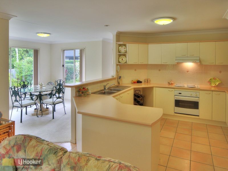 35 Cottonwood Crescent, Calamvale QLD 4116
