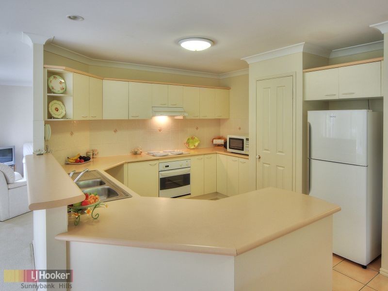 35 Cottonwood Crescent, Calamvale QLD 4116
