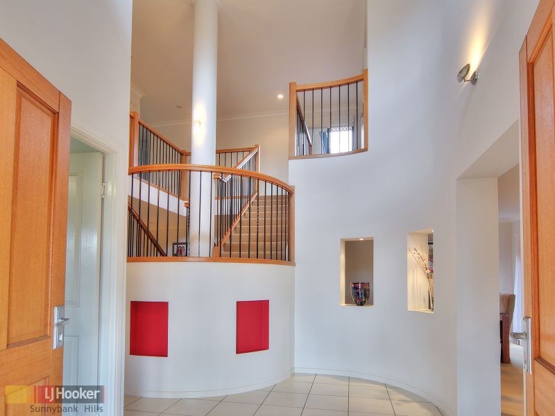 7 Peterleen Street, Robertson QLD 4109