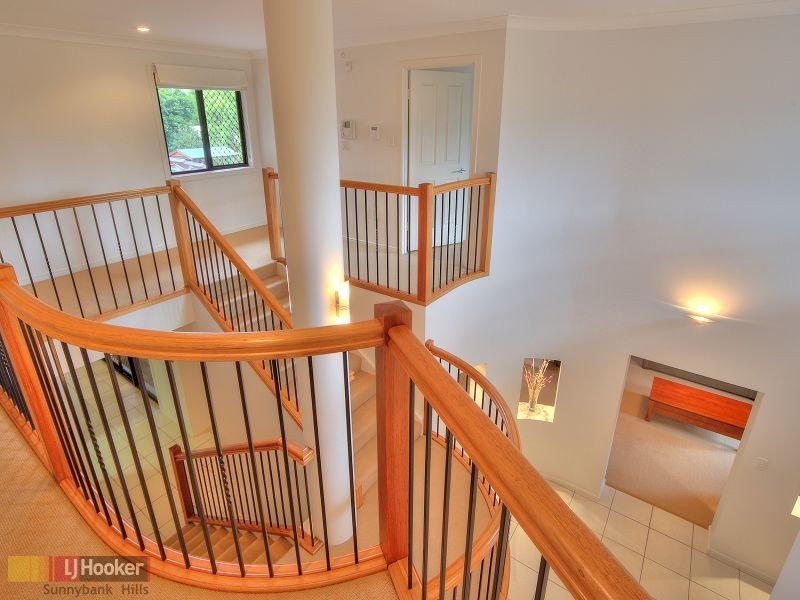 7 Peterleen Street, Robertson QLD 4109