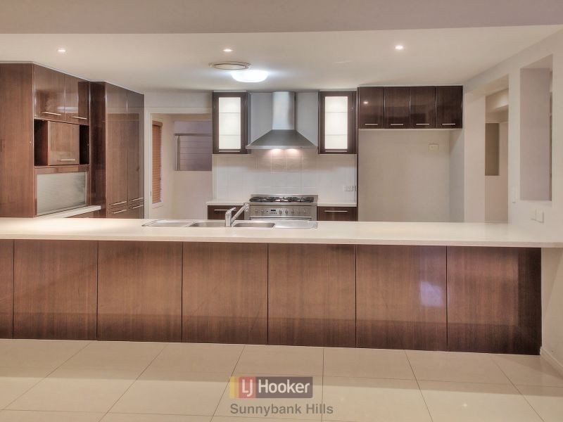 55 Willowleaf Close, Stretton QLD 4116