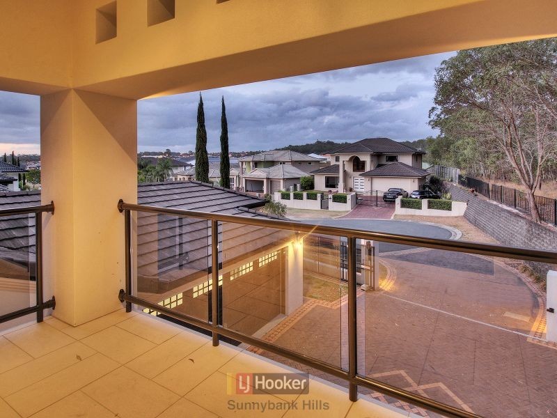 55 Willowleaf Close, Stretton QLD 4116