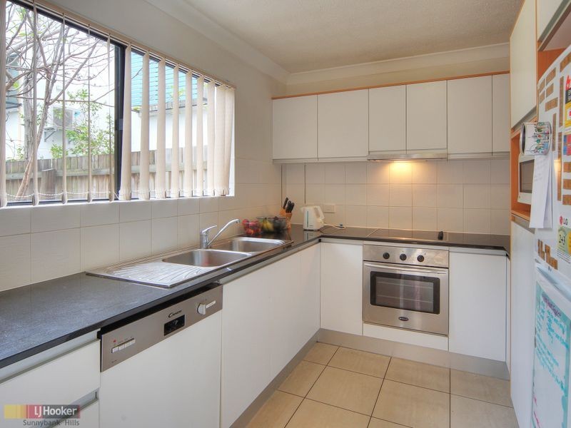 4/45 Curlew Street, Toowong QLD 4066