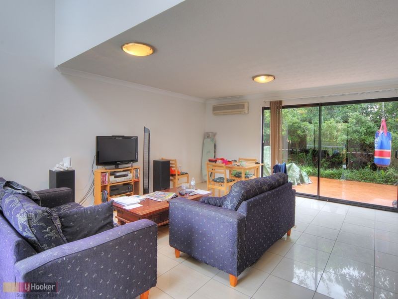 6/45 Curlew Street, Toowong QLD 4066