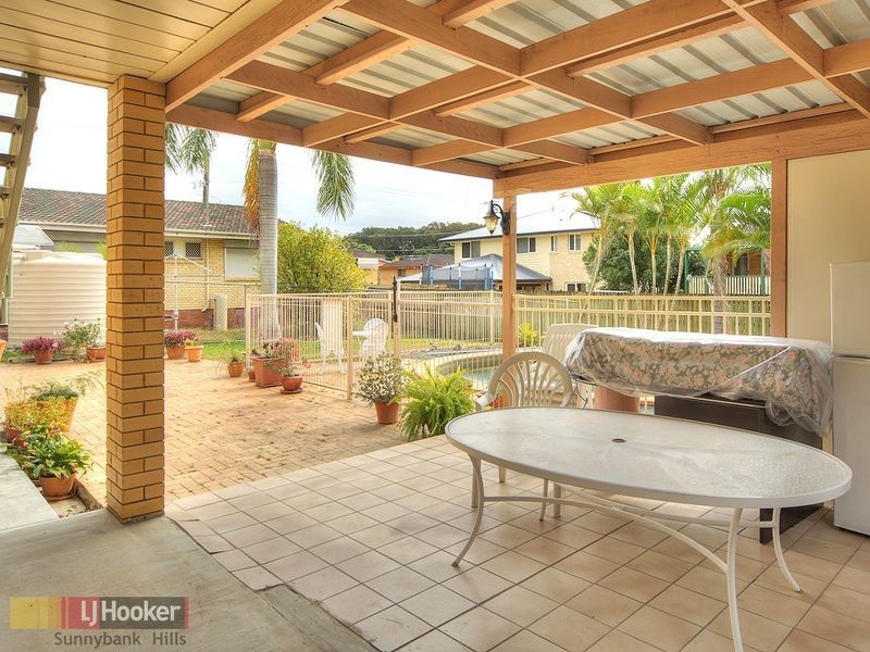 2 Tartarian Street, Macgregor QLD 4109