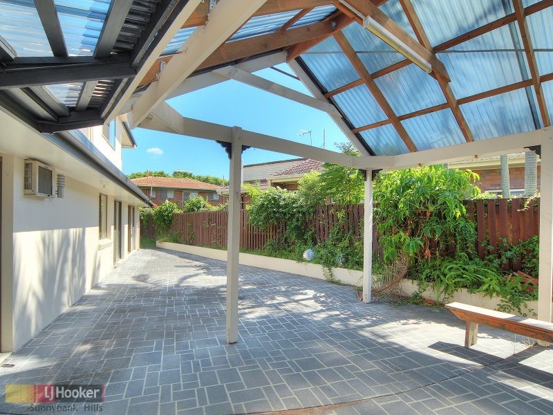 62 Oakleaf Street, Eight Mile Plains QLD 4113