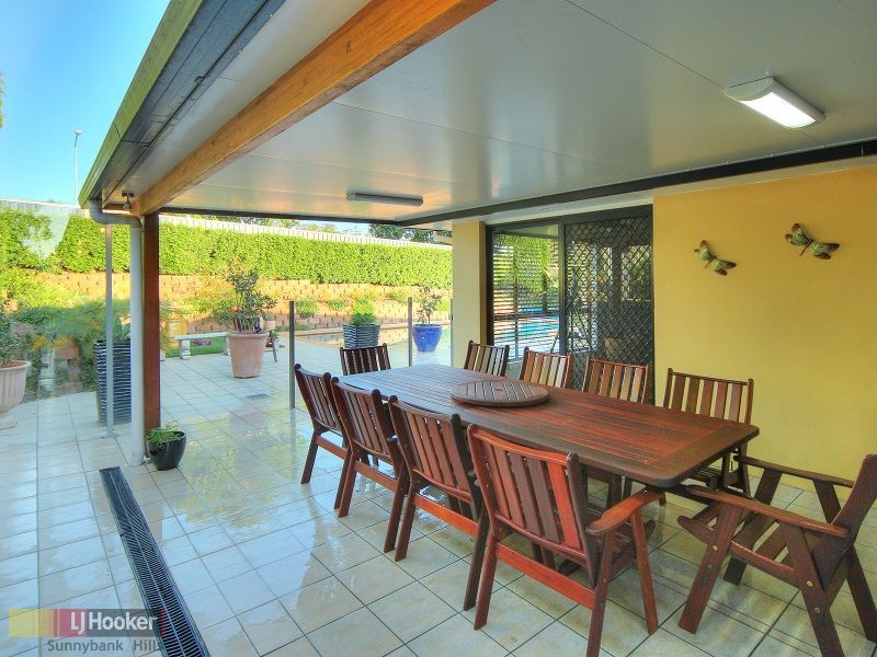 19 Yewleaf Place, Calamvale QLD 4116