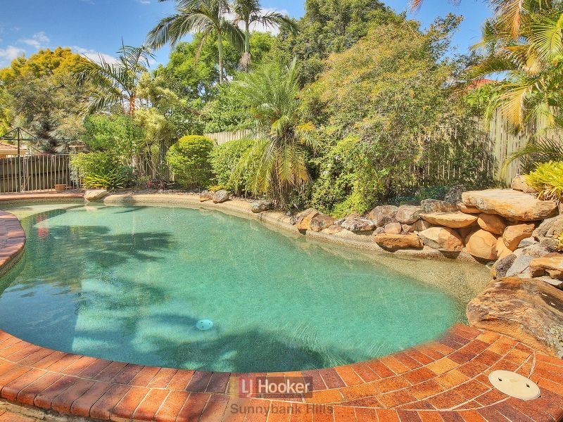 22 Hoover Court, Stretton QLD 4116