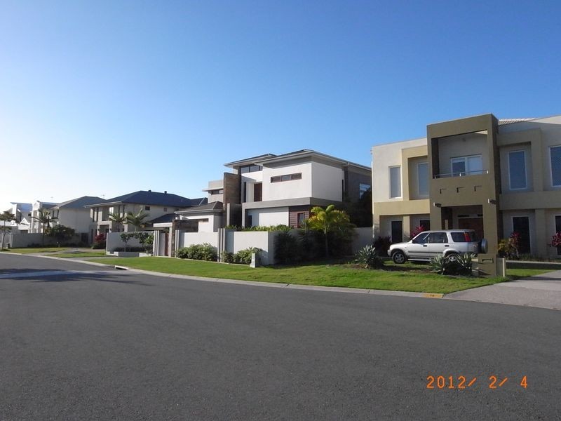 24 North Quay Drive, Biggera Waters QLD 4216