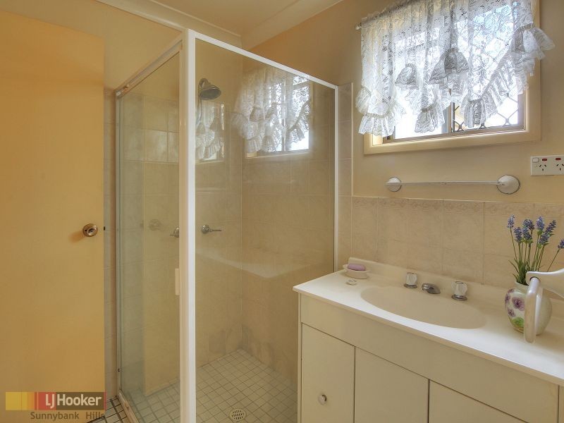 6 Jandowae Street, Runcorn QLD 4113