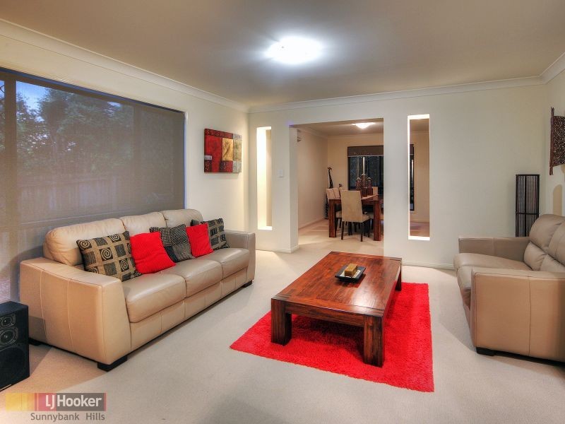 8 Wyalo Circuit, Parkinson QLD 4115