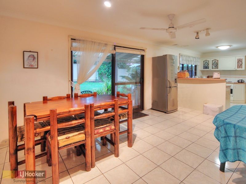 22 Kurru Street, Eight Mile Plains QLD 4113