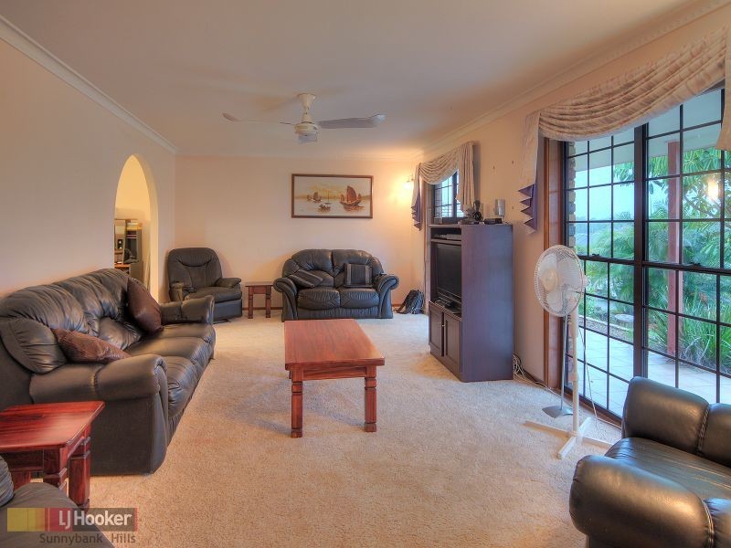 22 Kurru Street, Eight Mile Plains QLD 4113