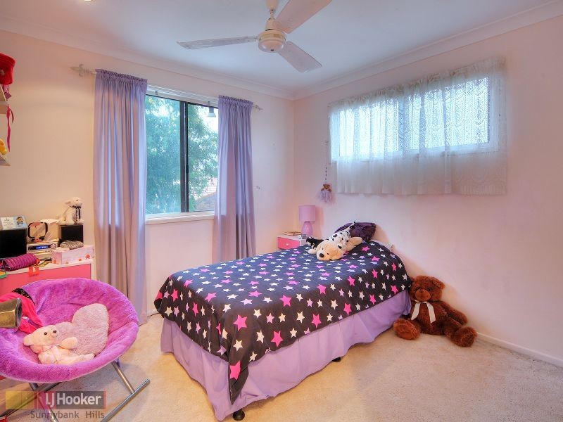 22 Kurru Street, Eight Mile Plains QLD 4113