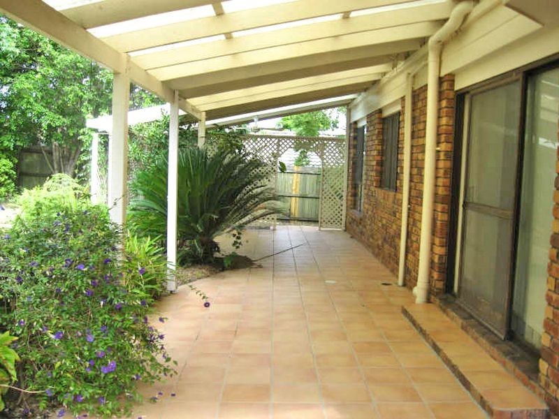 22 Kurru Street, Eight Mile Plains QLD 4113