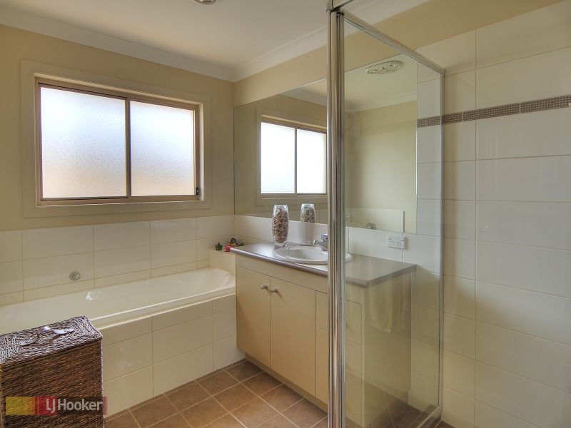 10 Hastings Close, Calamvale QLD 4116