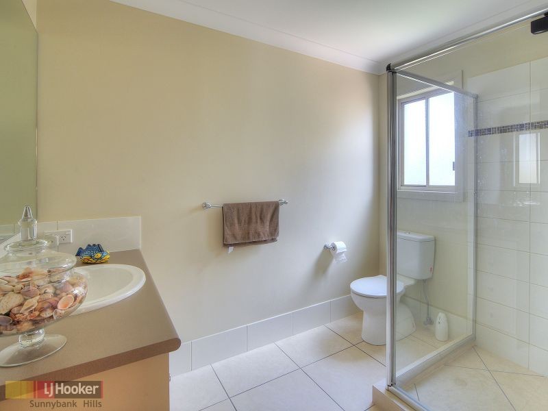 10 Hastings Close, Calamvale QLD 4116