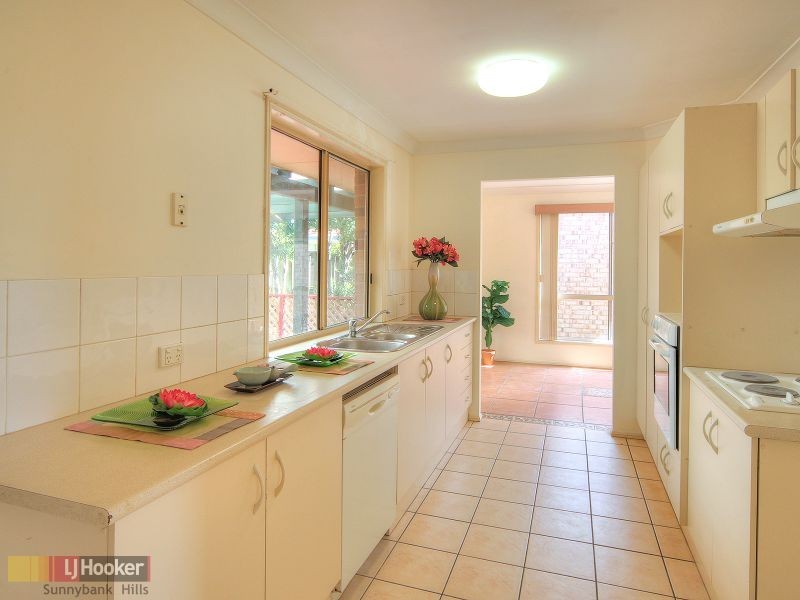 5 Borage Place, Calamvale QLD 4116