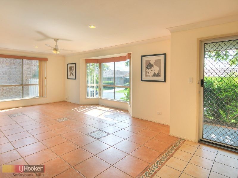 5 Borage Place, Calamvale QLD 4116