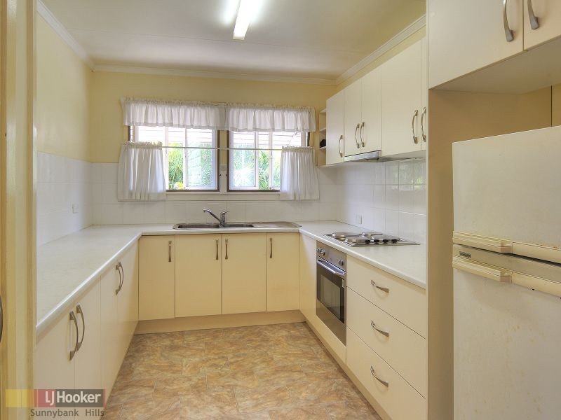 2 Hinton Street, Runcorn QLD 4113