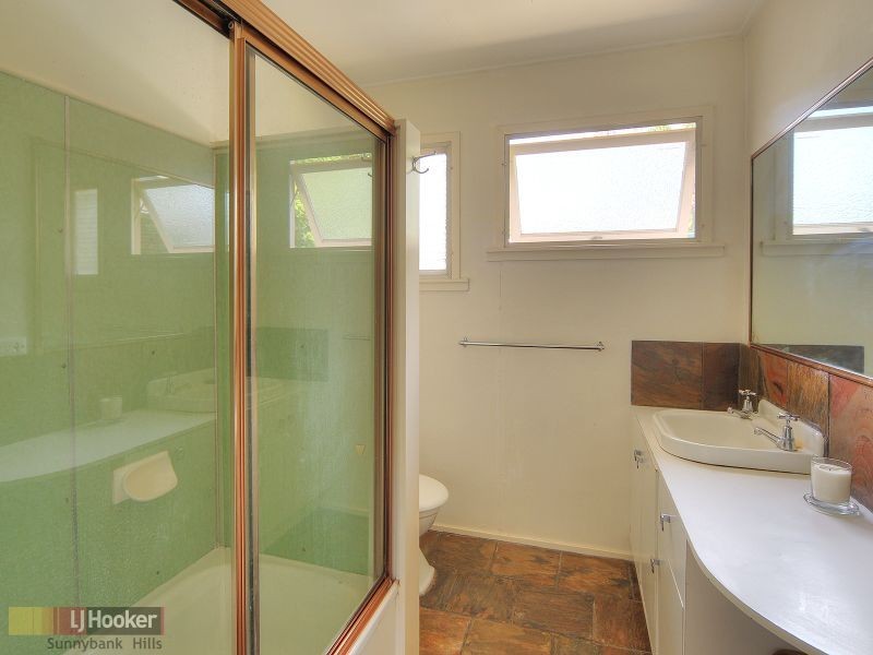 2 Hinton Street, Runcorn QLD 4113