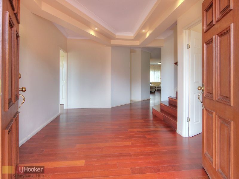 7 Romulus Street, Robertson QLD 4109