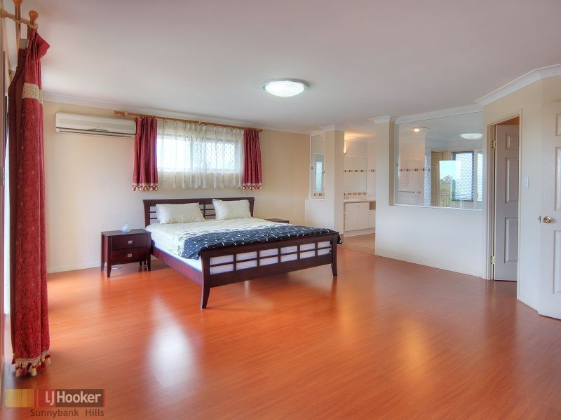 7 Romulus Street, Robertson QLD 4109