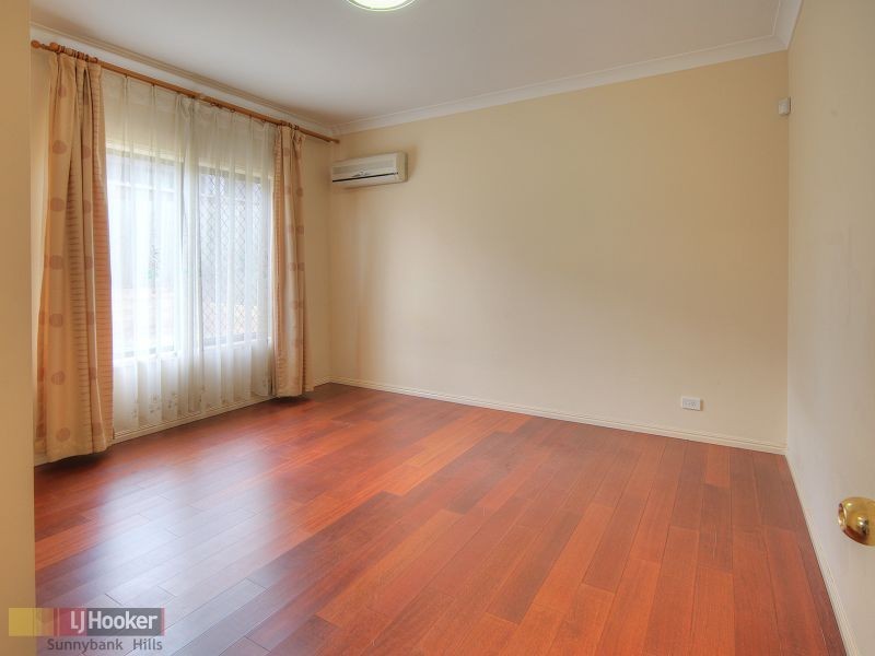 7 Romulus Street, Robertson QLD 4109