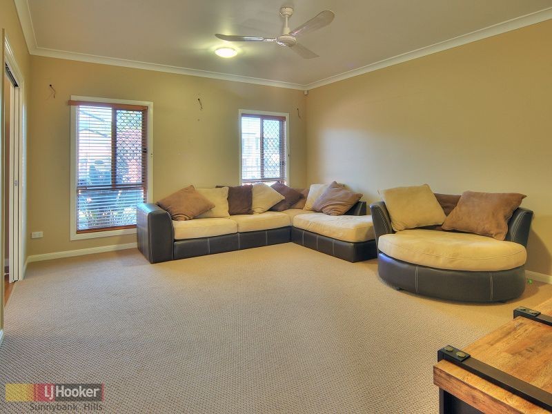 28 Vaucluse Place, Parkinson QLD 4115