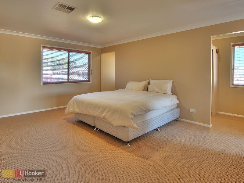 28 Vaucluse Place, Parkinson QLD 4115
