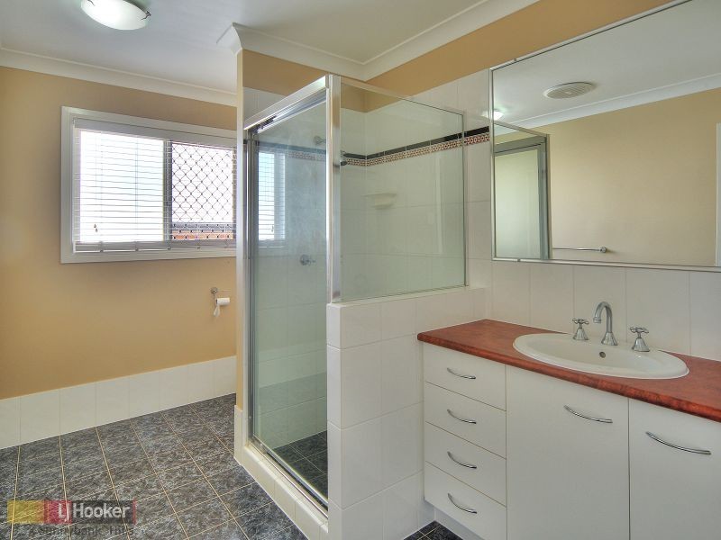 28 Vaucluse Place, Parkinson QLD 4115
