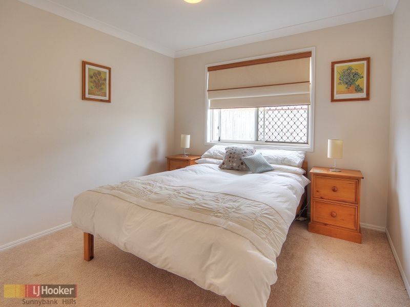 11 Yorkshire Place, Stretton QLD 4116