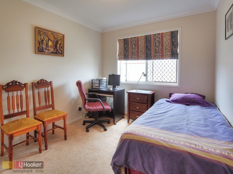 11 Yorkshire Place, Stretton QLD 4116