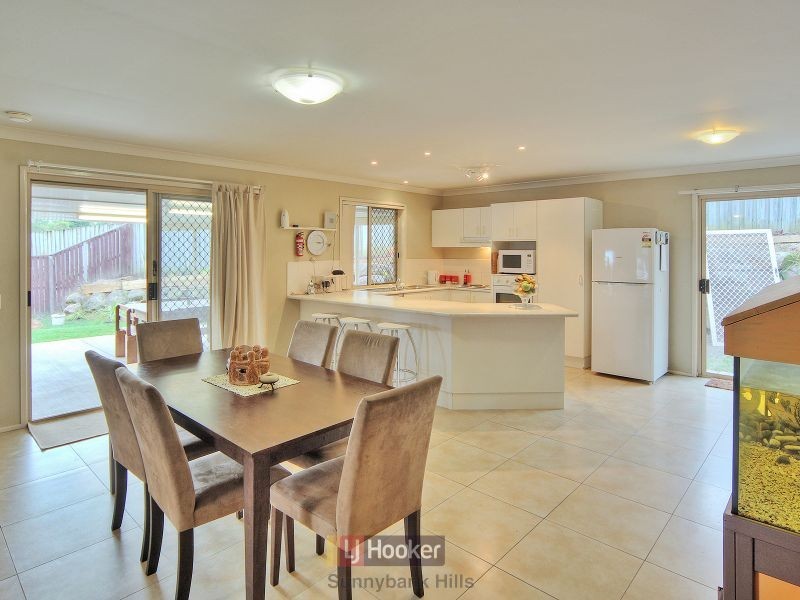 24 Housman Place, Calamvale QLD 4116