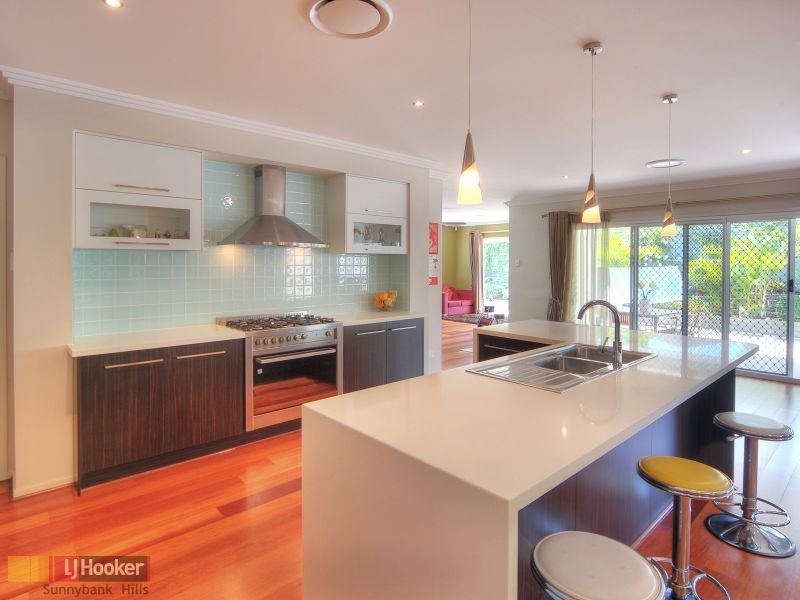 82 Birchwood Place, Stretton QLD 4116