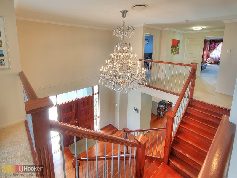 82 Birchwood Place, Stretton QLD 4116