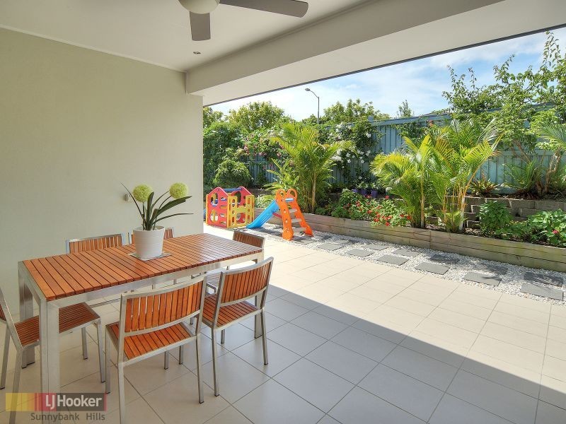 82 Birchwood Place, Stretton QLD 4116