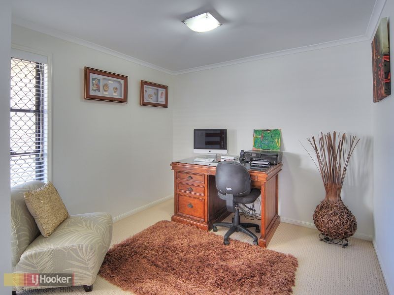 79 Alfred Circuit, Calamvale QLD 4116