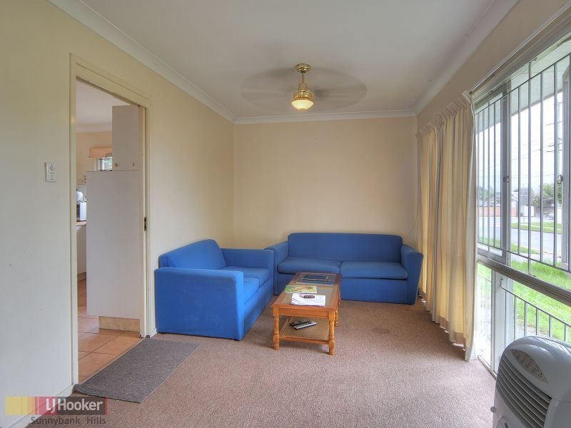 48 Chauvin Street, Robertson QLD 4109